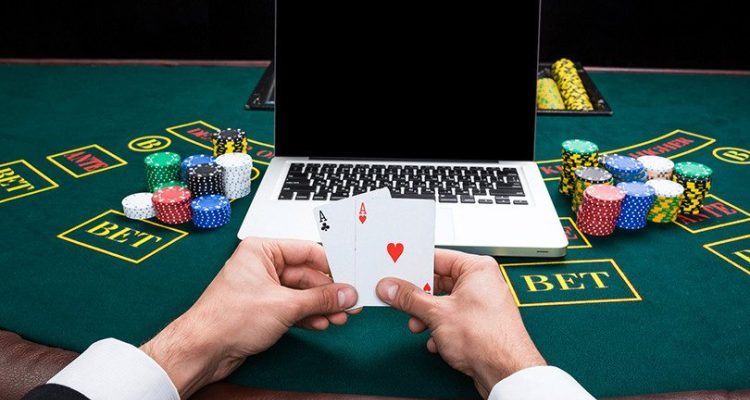 Tips bermain poker online